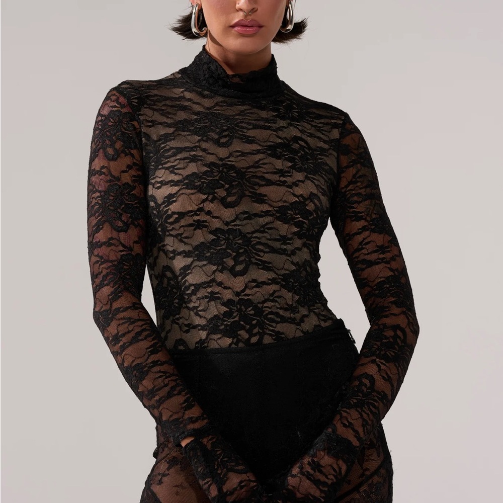 Akira- Black Lace Long Sleeve Body Suit